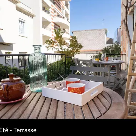 Parenthèse En Appartement *
